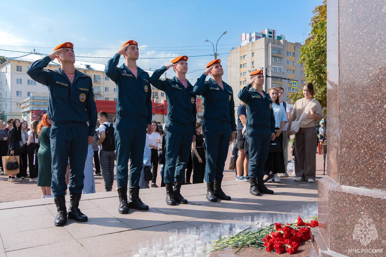 Обучающиеся Академии почтили память жертв террора