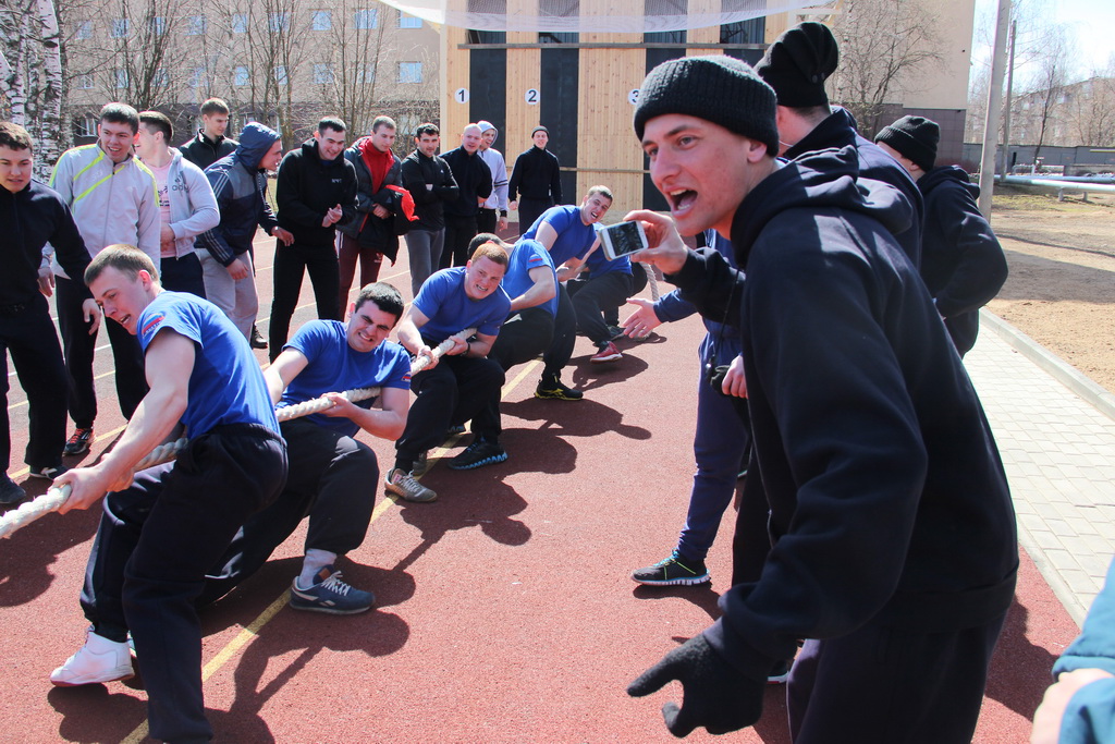 Первенство академии по перетягиванию каната