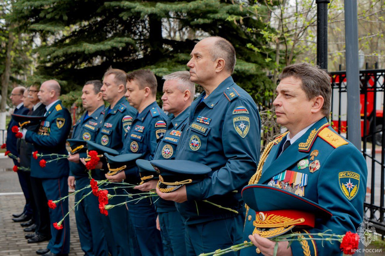 В Академии состоялось мероприятие, посвященное памяти сотрудников МЧС России, погибших при исполнении служебных обязанностей