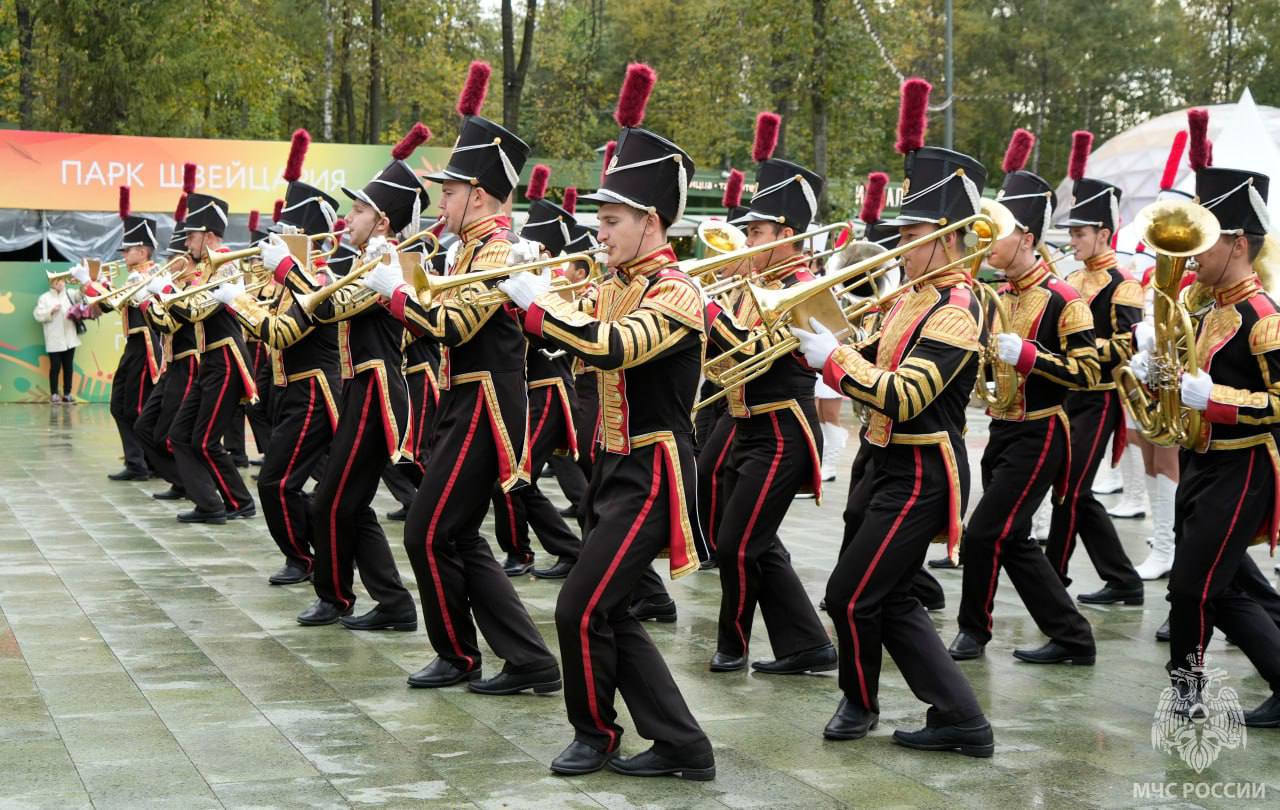 Фестиваль духовых оркестров в парке «Швейцария»