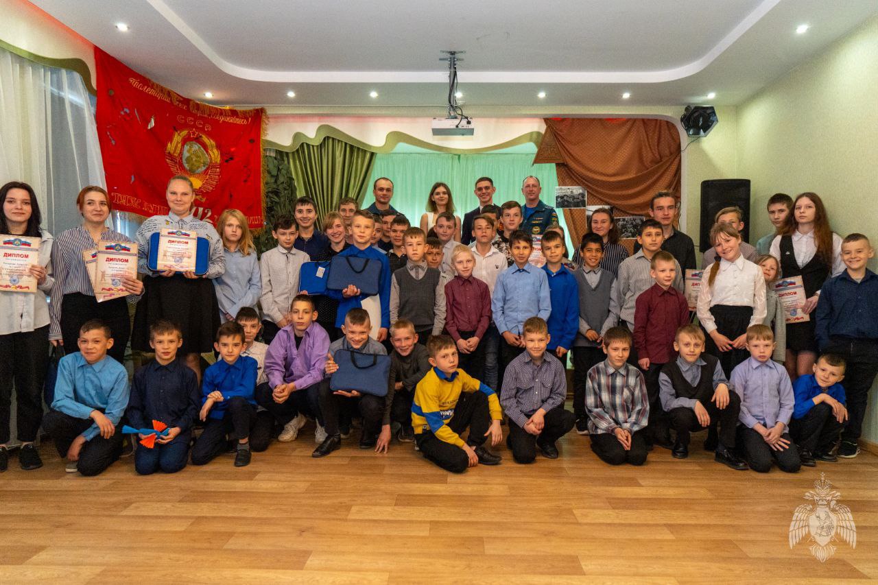 Сотрудники, курсанты и творческие коллективы Академии побывали в гостях у воспитанников детских домов