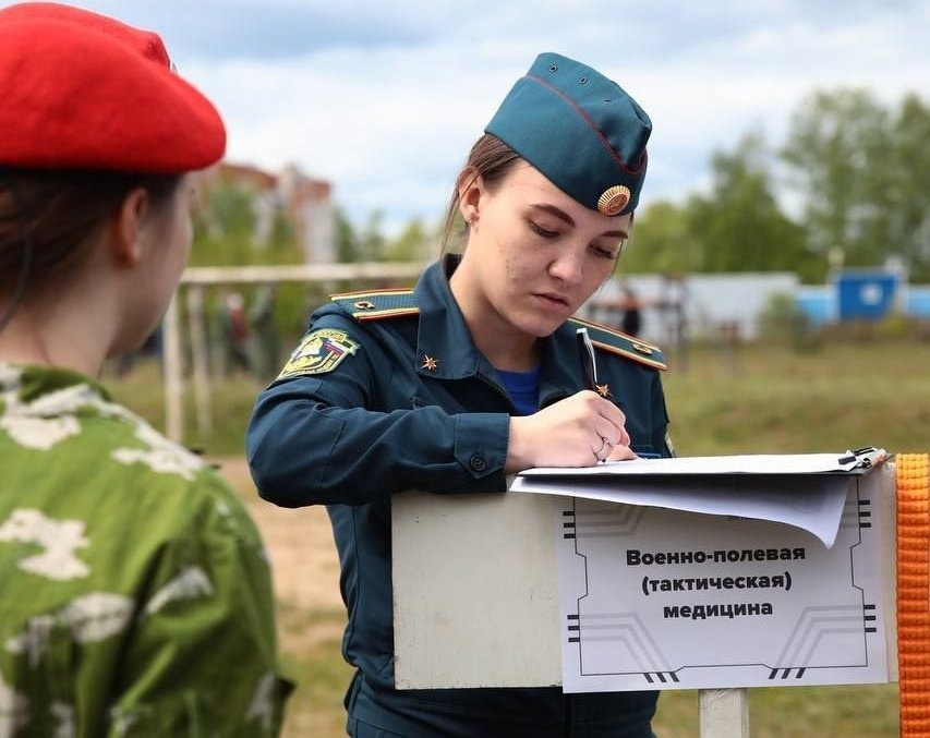 Участие студентов Академии в военно-патриотической игре "Зарница 2.0"