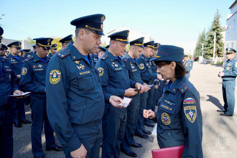 В преддверии нового учебного года в Академии состоялся строевой смотр постоянного и переменного состава