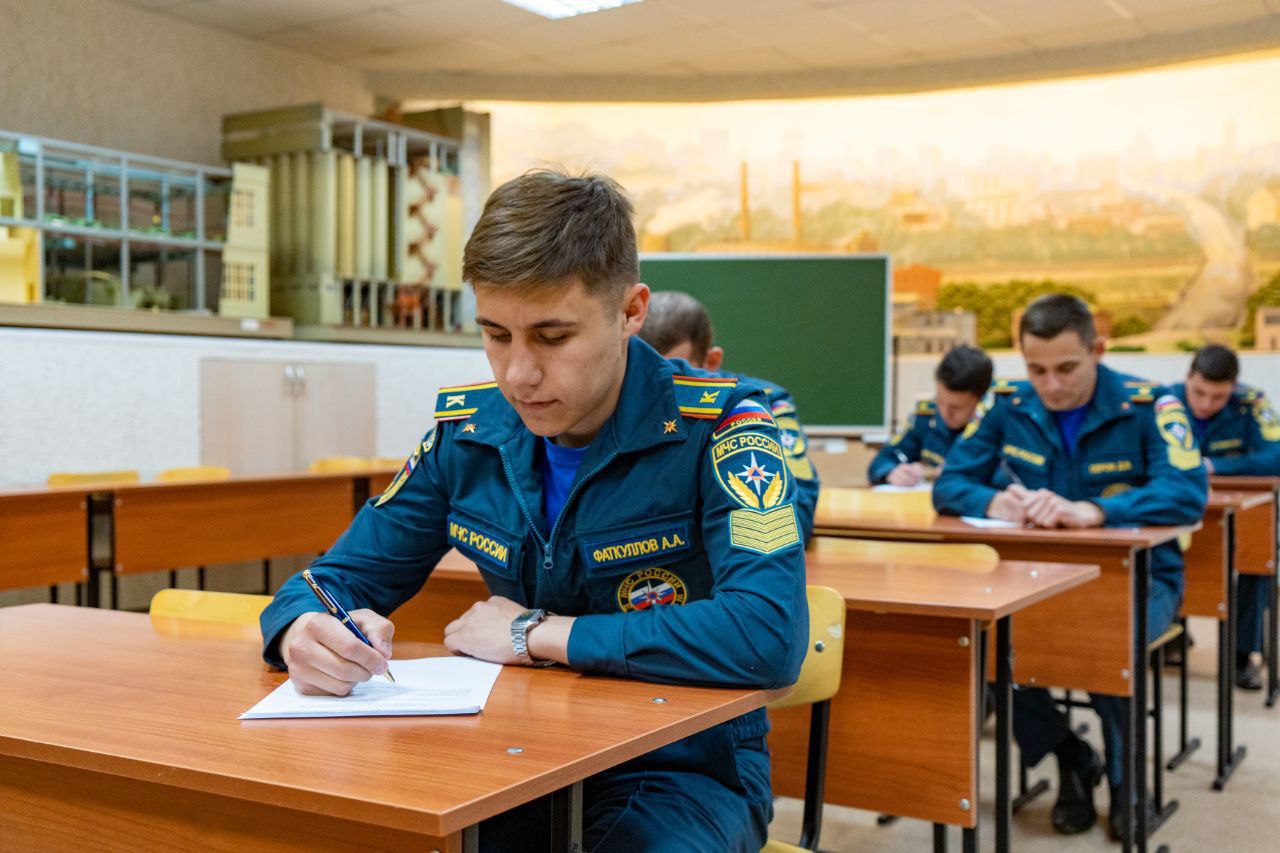 Обучающиеся Академии завершили первый этап государственной итоговой аттестации - государственный экзамен