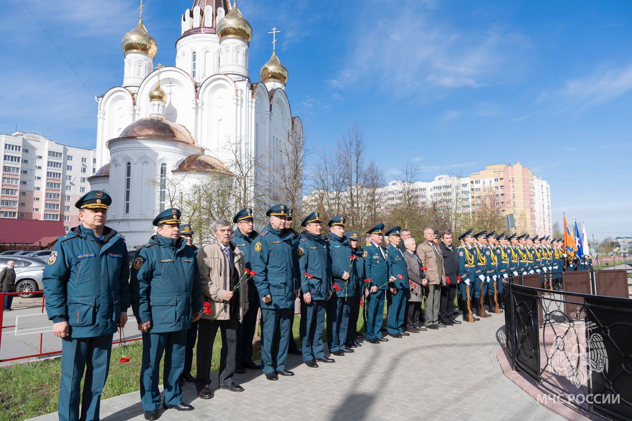 Память Чернобыля жива: в Ивановской Академии почтили подвиг ликвидаторов