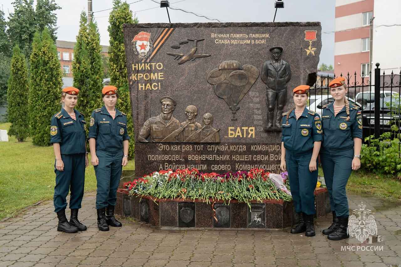 Курсанты изучили вооружение ВДВ РФ