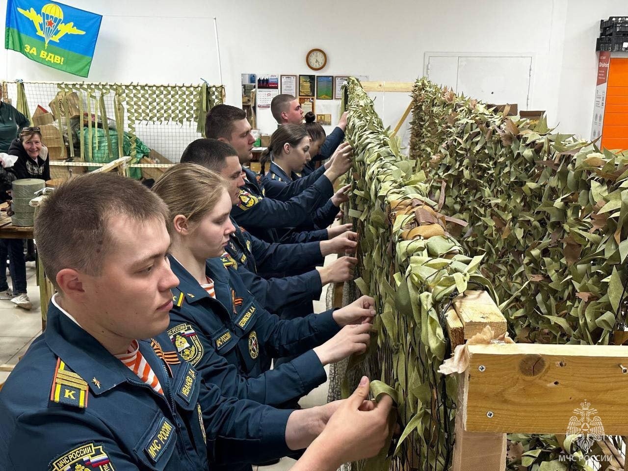 Помогаем своим