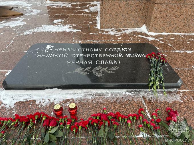 Обучающиеся Академии почтили память Неизвестного солдата