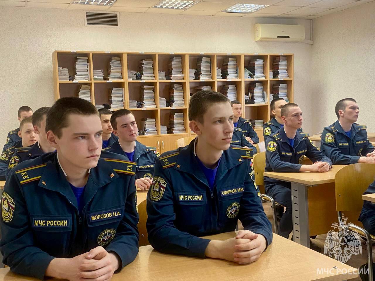 Кадеты вспомнили подвиг ликвидаторов чернобыльской катастрофы