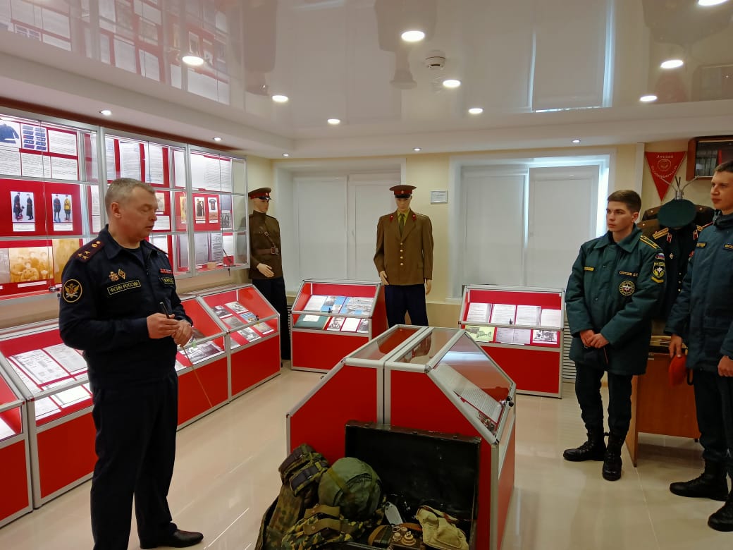 Участие курсантов и студентов академии во Всероссийском комплексе научных мероприятий обучающихся «Золотое кольцо: от прошлого к настоящему», проходившем во Владимирском юридическом институте ФСИН России