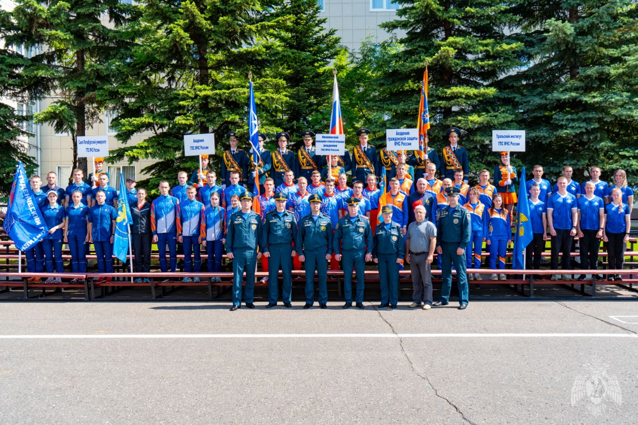 Состоялась церемония открытия Спартакиады по легкой атлетике среди вузов МЧС России
