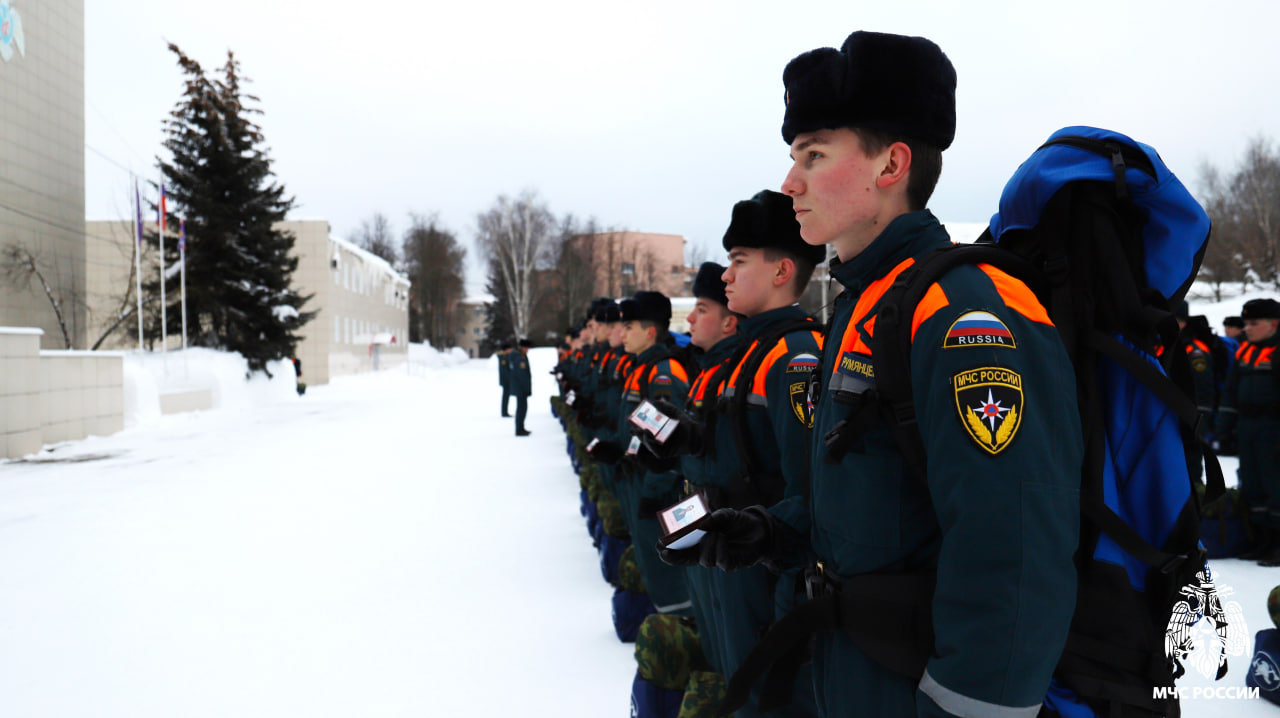  Подготовка к учениям: академия провела строевые смотры