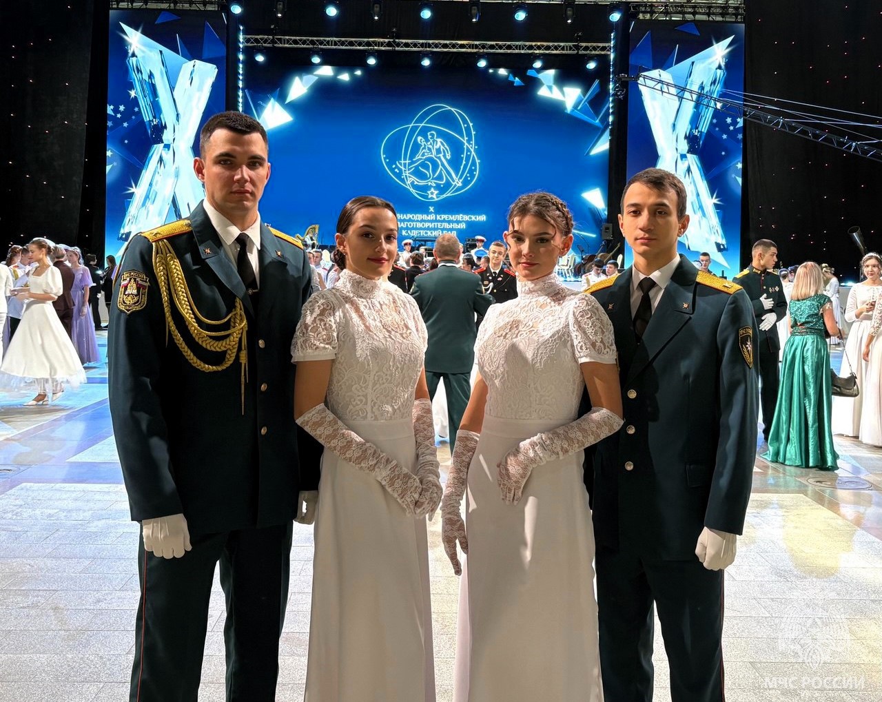 Курсанты Ивановской пожарно-спасательной академии ГПС МЧС России на юбилейном Международном Кремлёвском Благотворительном Кадетском Балу