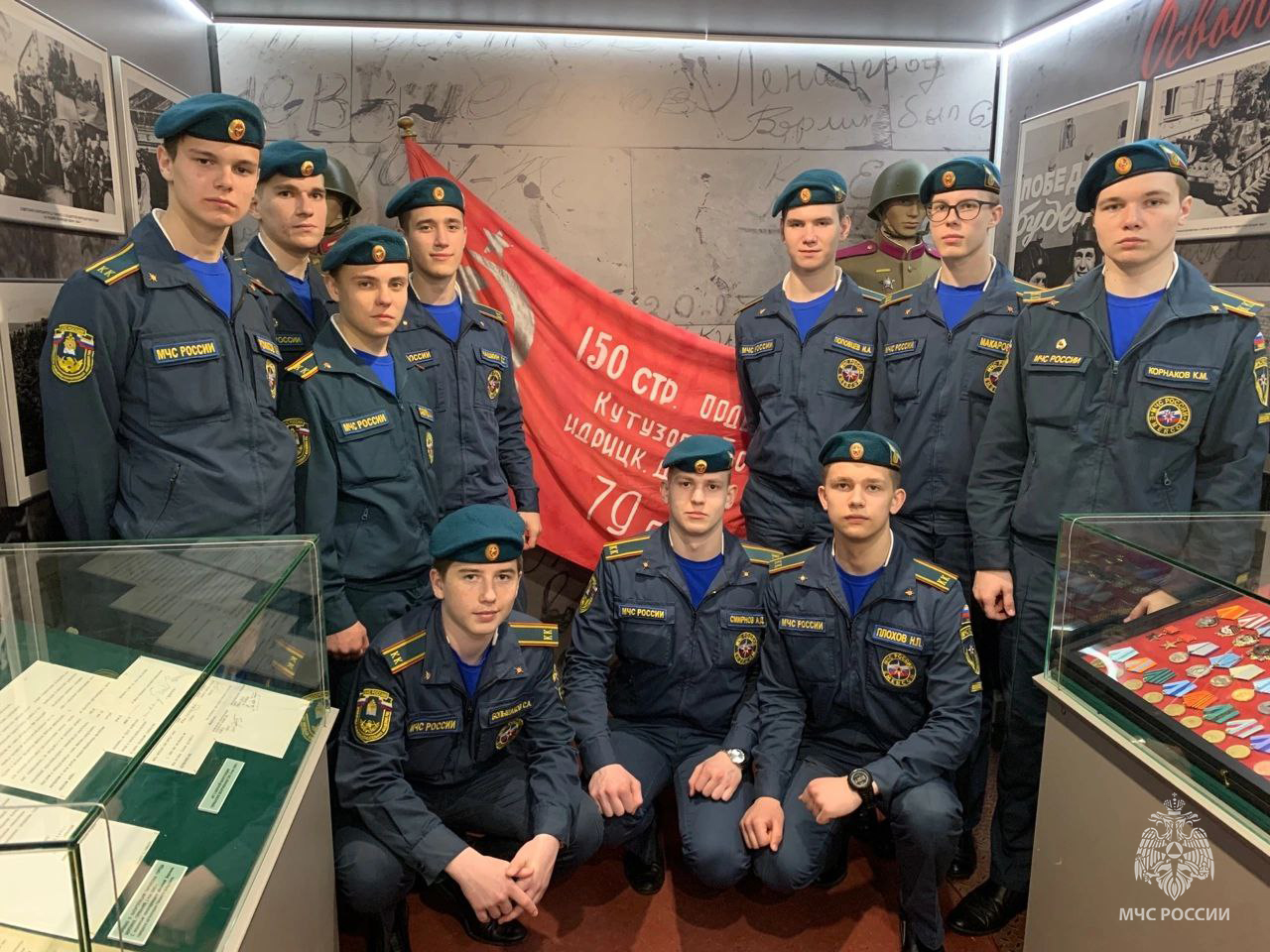 Кадеты посетили поезд-музей Министерства обороны России «Сила в правде»