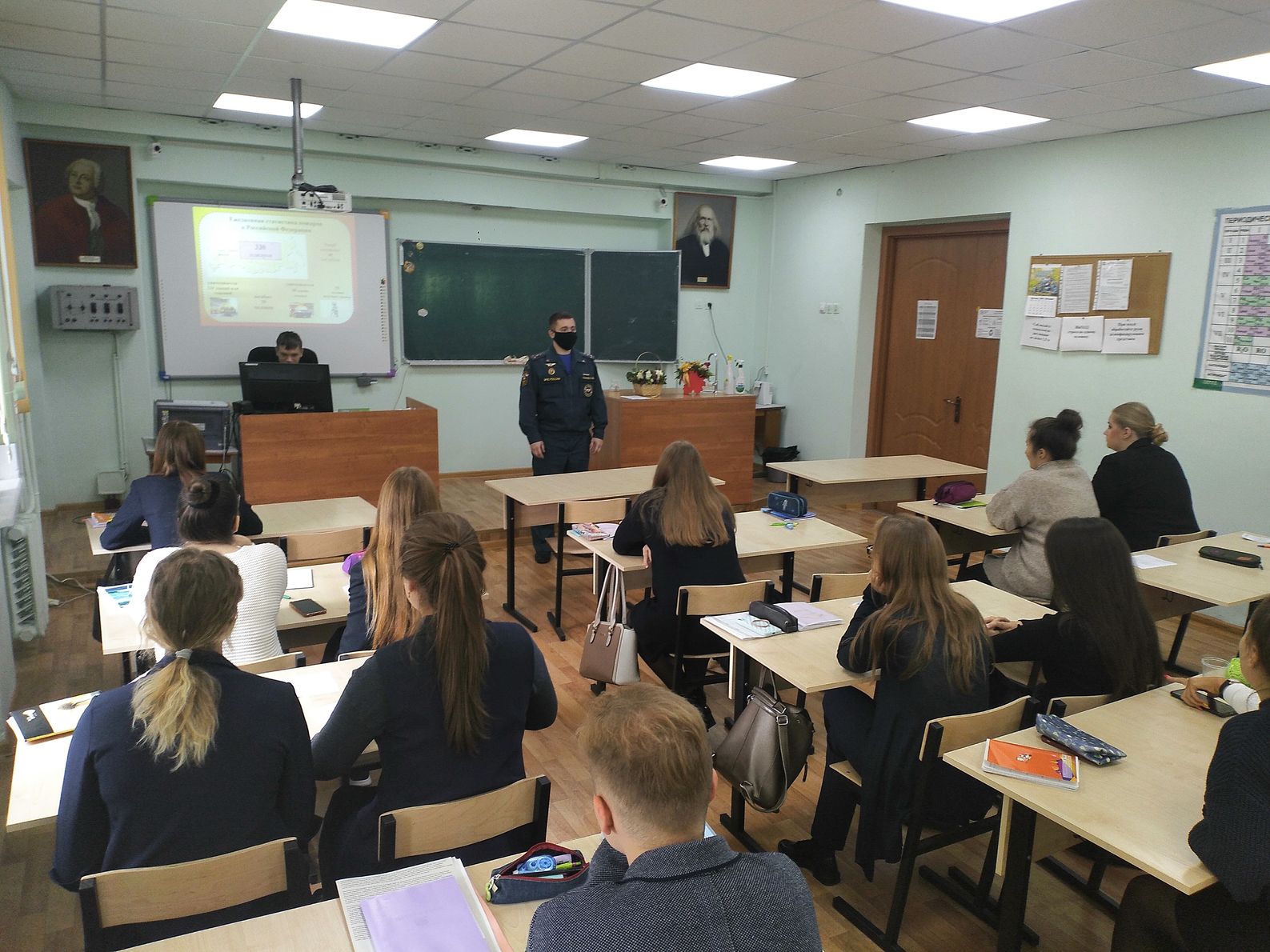 Профилактические занятия по пожарной безопасности с учащимися учебных заведений г. Иваново
