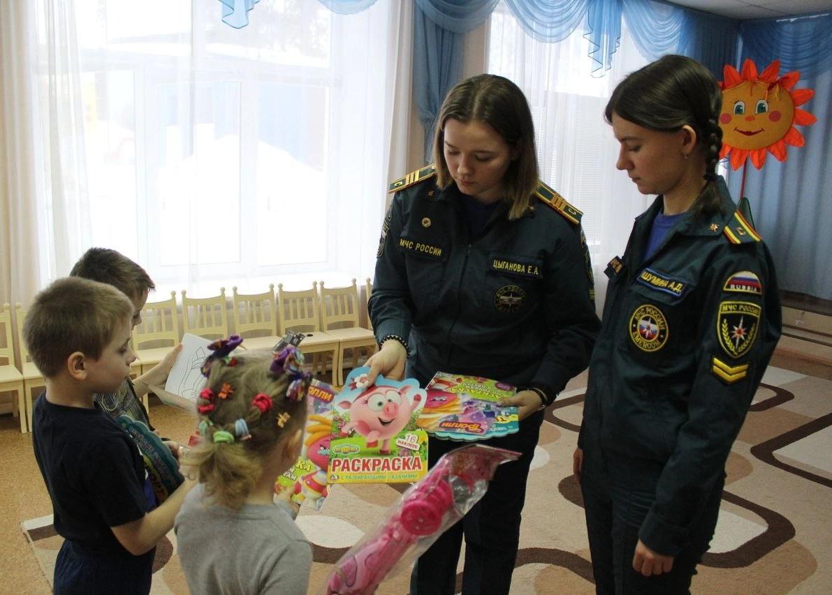 Ребята из детских домов Шуи и Иванова приняли участие в конкурсе видеороликов "Пожарная безопасность детей"