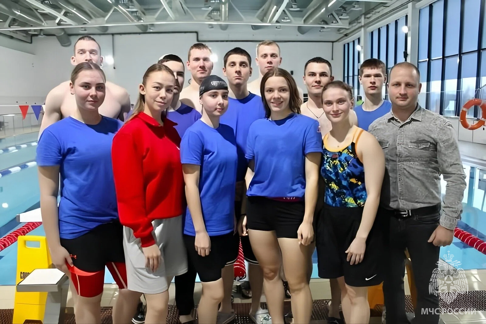 Пловцы академии вновь впереди