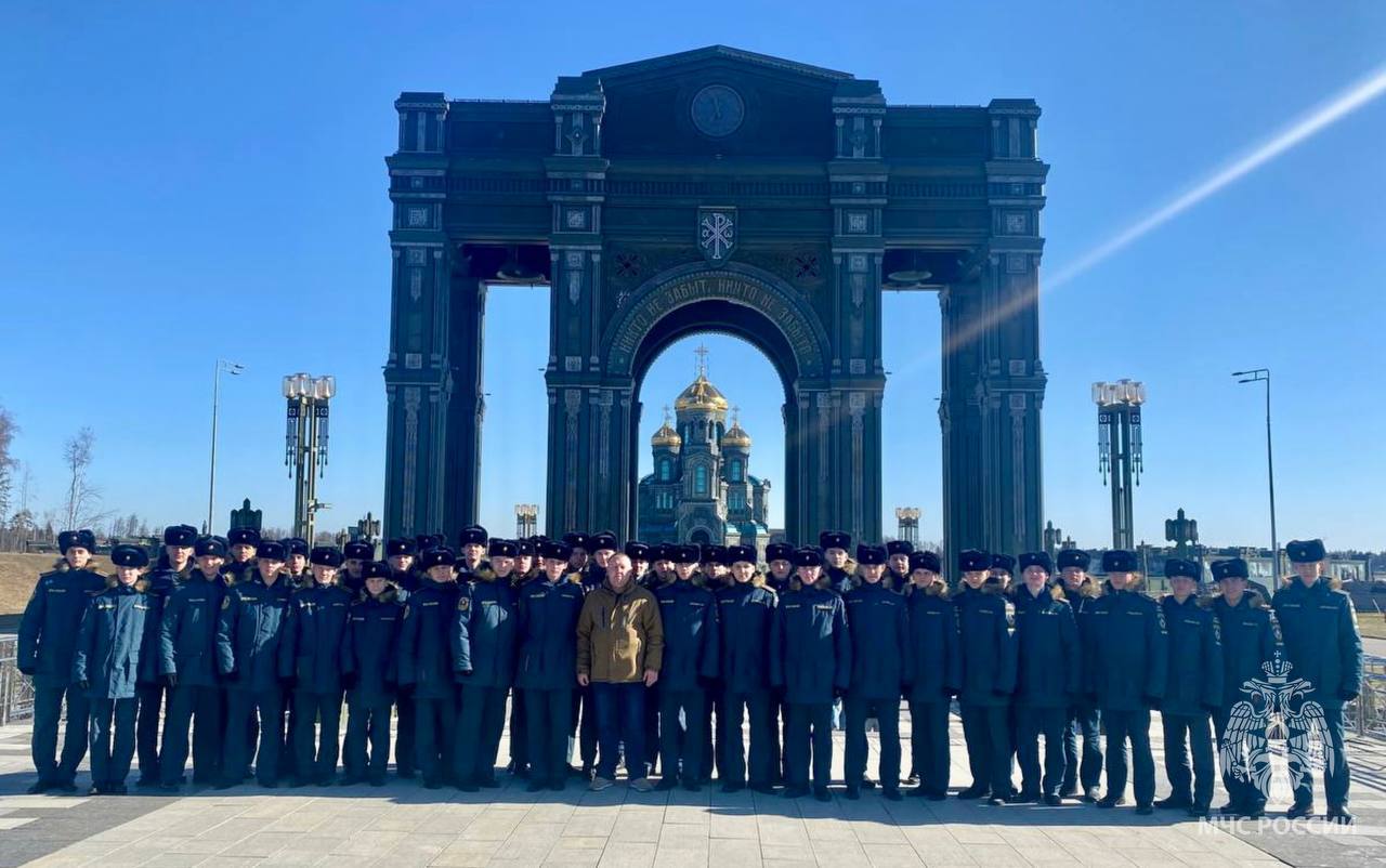 Кадеты Академии провели день в парке «Патриот»