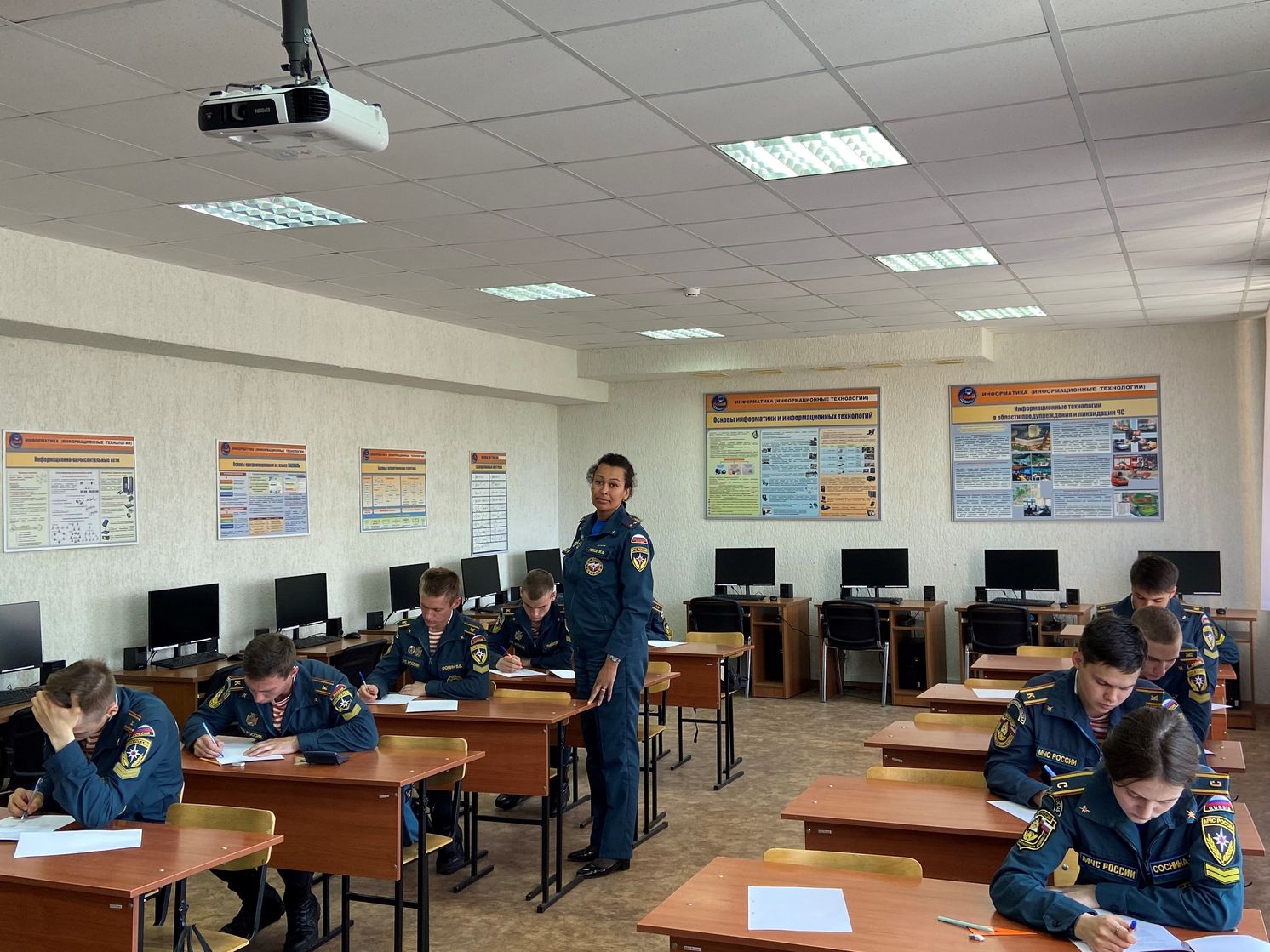 Подведены итоги Олимпиады по группе гуманитарных и естественнонаучных дисциплин