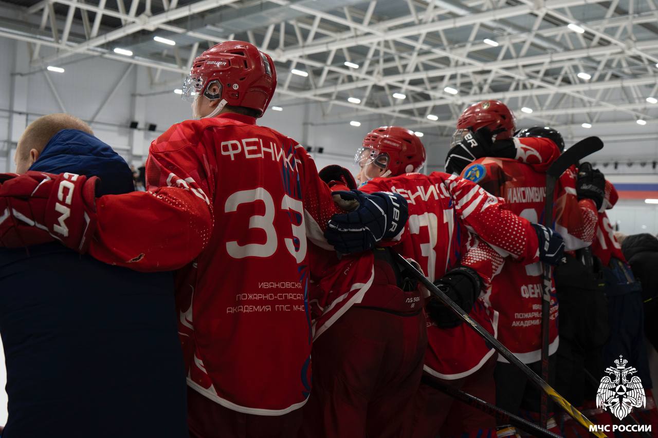 «Феникс» одержал победу в хоккейном матче