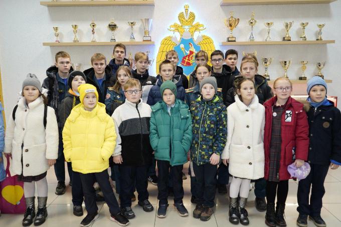 Академию посетили ивановские старшеклассники, кадеты и ученики международной школы «Интердом им. Е.Д. Стасовой»