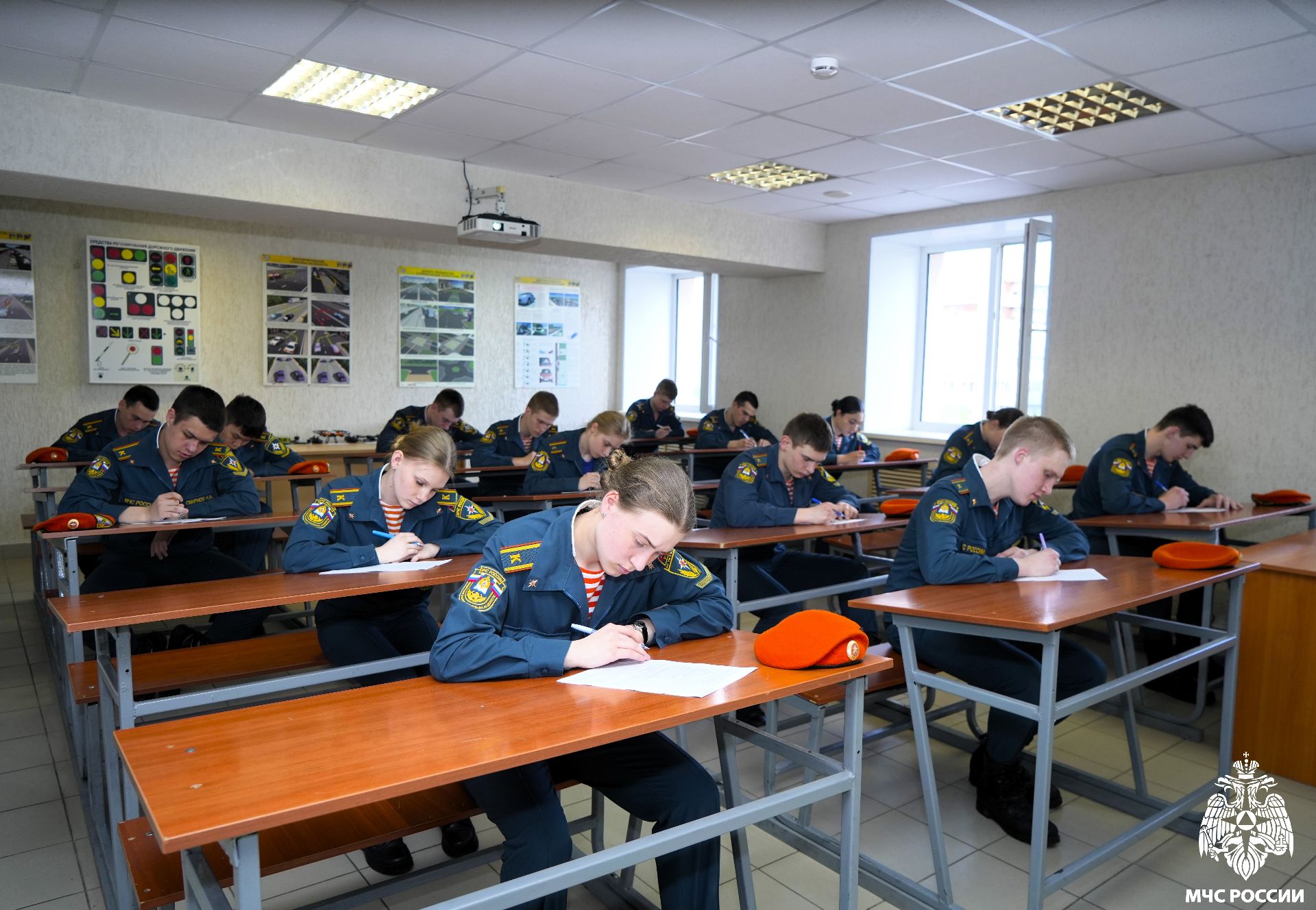 Огонь знаний: первокурсники сразились за звание лучшего 
