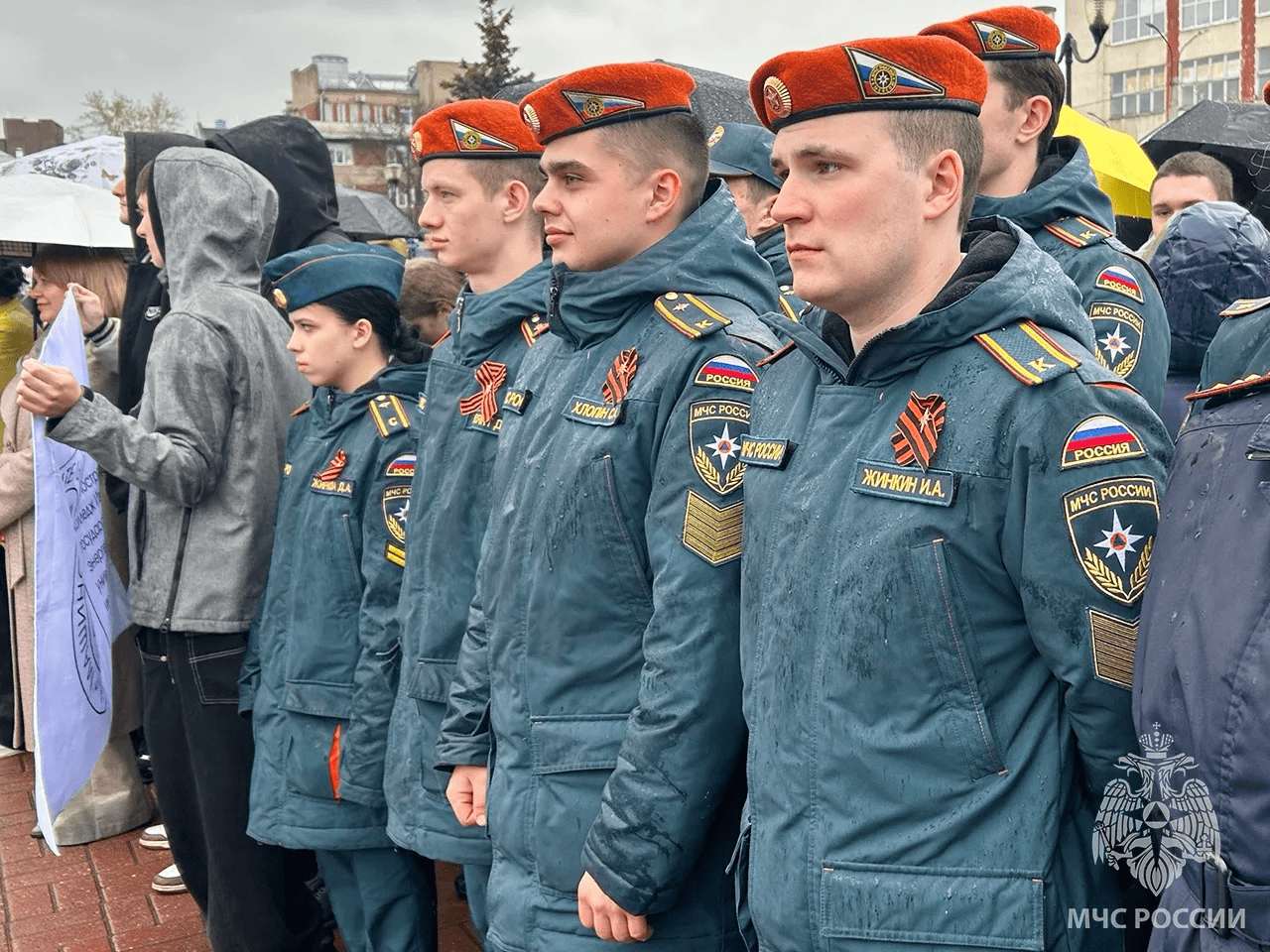 Символ памяти и славы: курсанты академии присоединились к акции «Георгиевская ленточка»